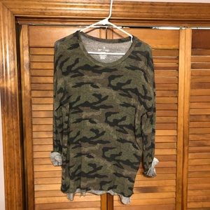 Plush soft & sexy camo long sleeve shirt ✨